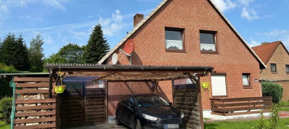 7 rooms Townhouse in Plon, Germany No. 18074 2