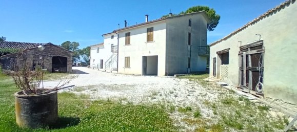 20 rooms House in Macerata, Italy No. 150121 13