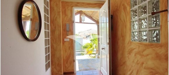 3 bedrooms House in Vilamarxant, Spain No. 156425 4