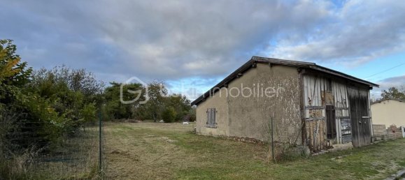  Land in Vitry-le-Francois, France No. 42658 11