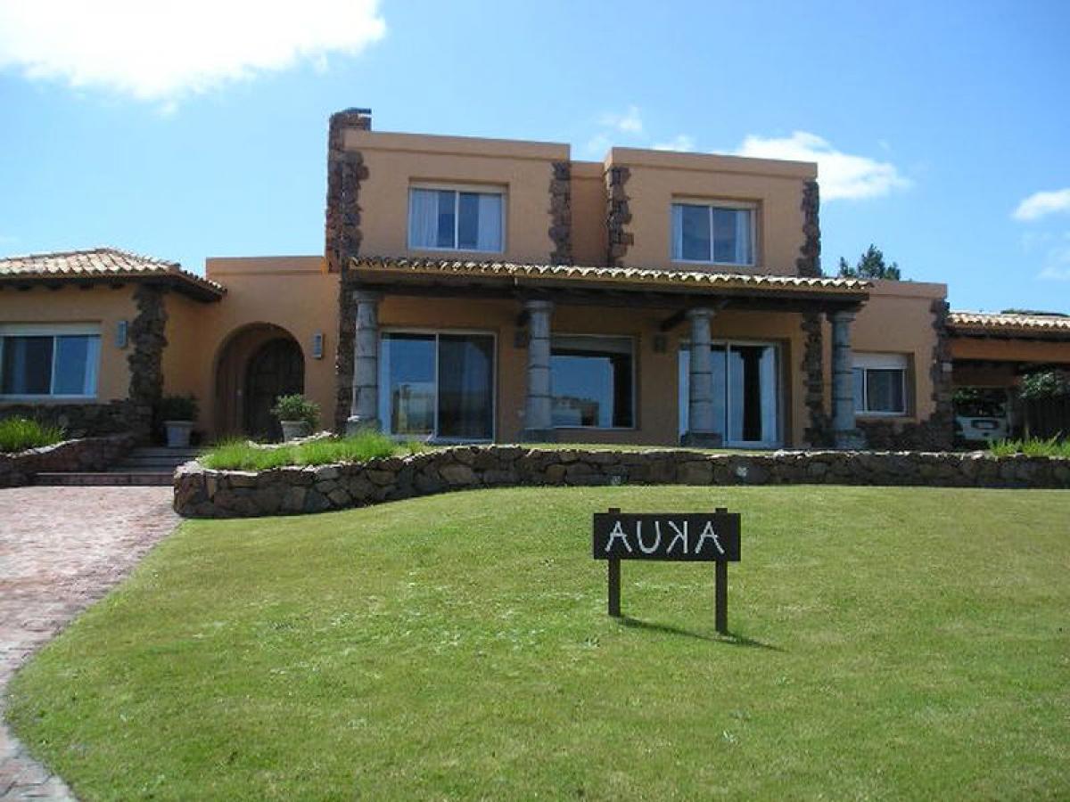 2 bedrooms House in Catamarca, Argentina No. 11645