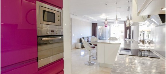 2 bedrooms Apartment in Marbella, Spain No. 93064 11