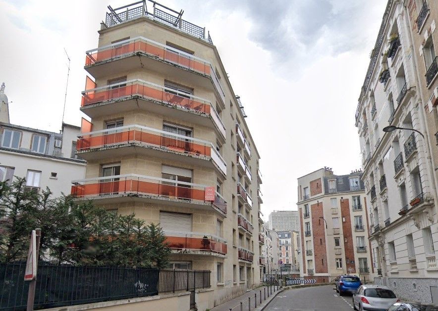 11m² Parking in Paris, France No. 165442