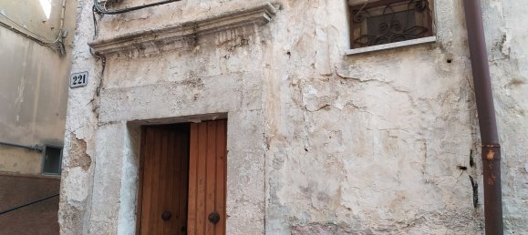 Casa de 5 divisões em San Marco in Lamis, Italy N.º 109799 4