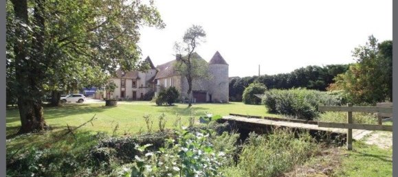 8 bedrooms Castles in Courgivaux, France No. 152940 3