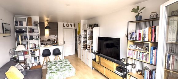 Apartamento de 2 dormitorios en Bezons, France No. 164099 2