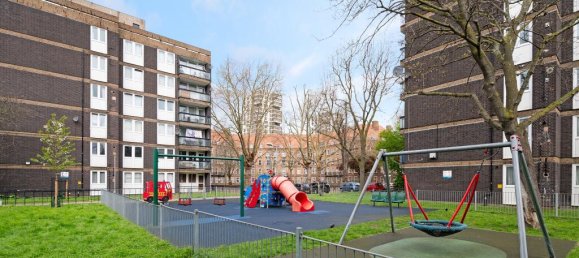 Studio in London, United Kingdom No. 9909 6