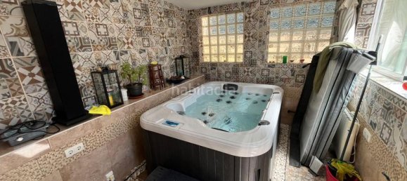 Дом с 6 спальнями в Гриньон, Испания № 141579 37