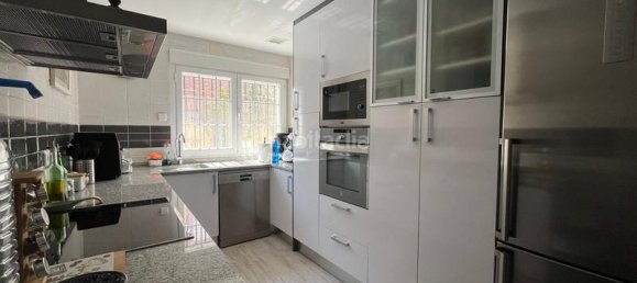 Дом с 6 спальнями в Гриньон, Испания № 141579 26