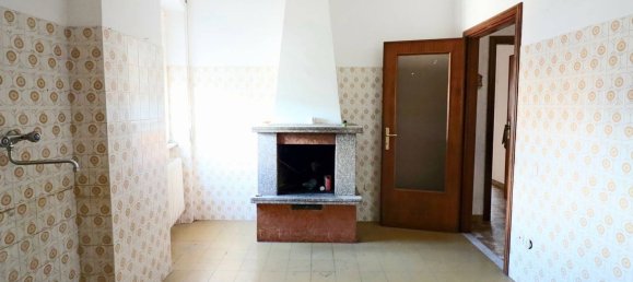 4 rooms Apartment in Vetralla, Italy No. 159582 8