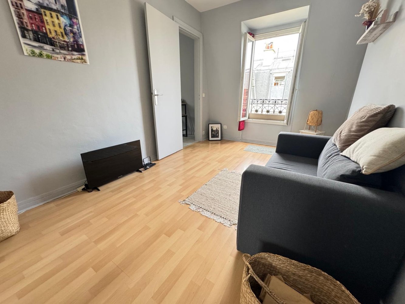 1 bedroom Apartment in Paris, France No. 167021