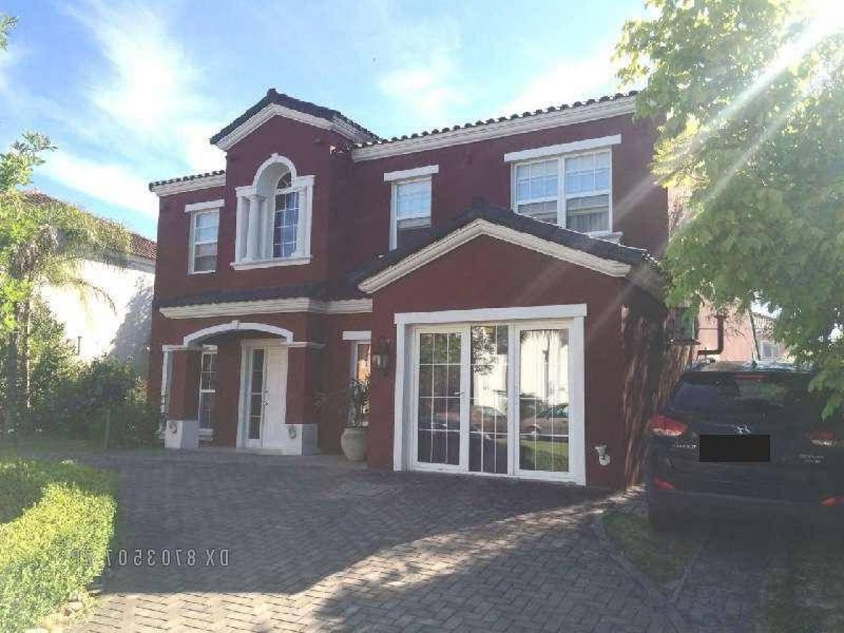 4 bedrooms House in Tigre, Argentina No. 19099