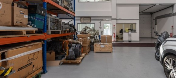 598m² Warehouse in Seixal, Portugal No. 98994 31