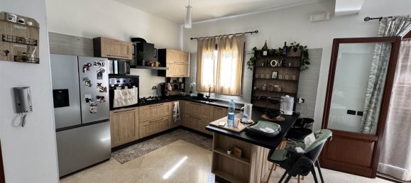 2 Schlafzimmer Haus in Custonaci, Italy, Nr. 299430 14