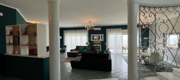 9غرفة فيلا في Lappano, Italy رقم 183204 6