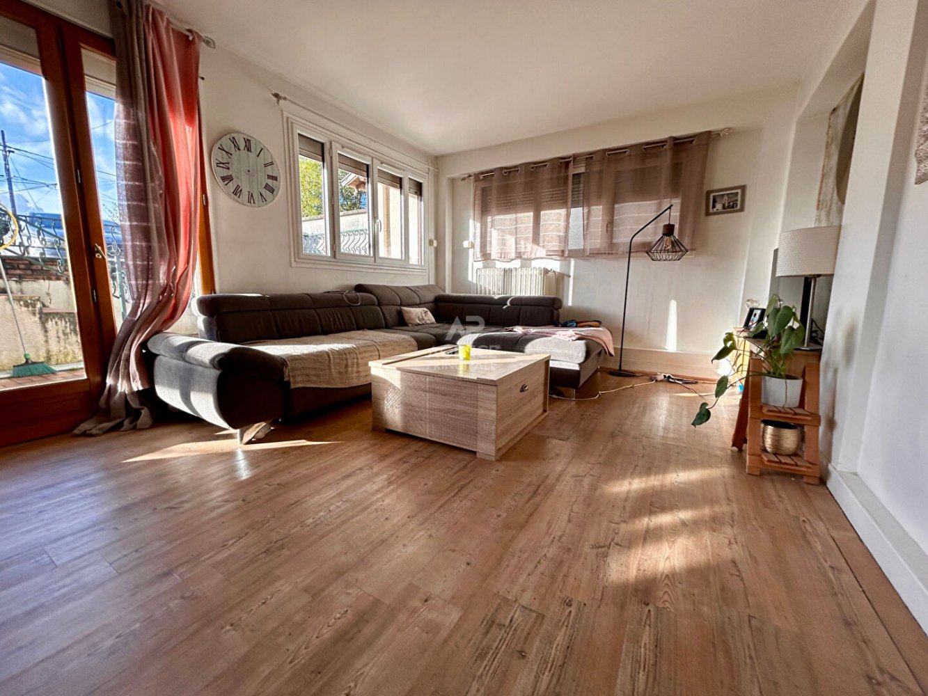 3 bedrooms Apartment in Acheres, France No. 143325