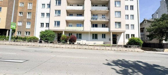 4 rooms Apartment in Penzing, Austria No. 221333 17