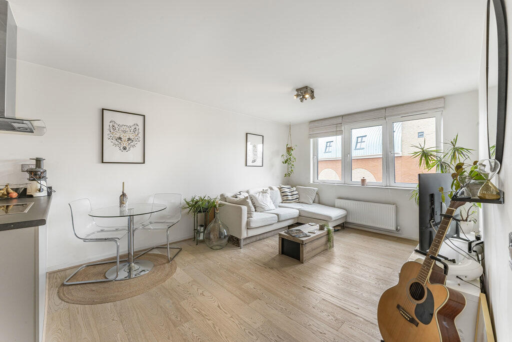 1 bedroom Apartment in London, United Kingdom No. 8696