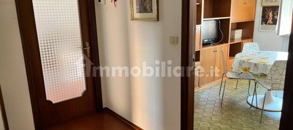 3 Schlafzimmer Wohnung in Urbino, Italy, Nr. 268135 7