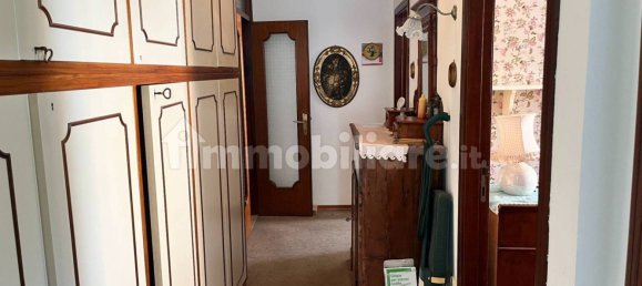 3 Schlafzimmer Wohnung in Urbino, Italy, Nr. 268135 22