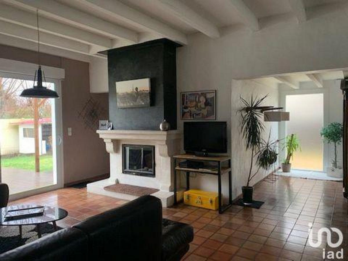 4 bedrooms House in Mios, France No. 8464