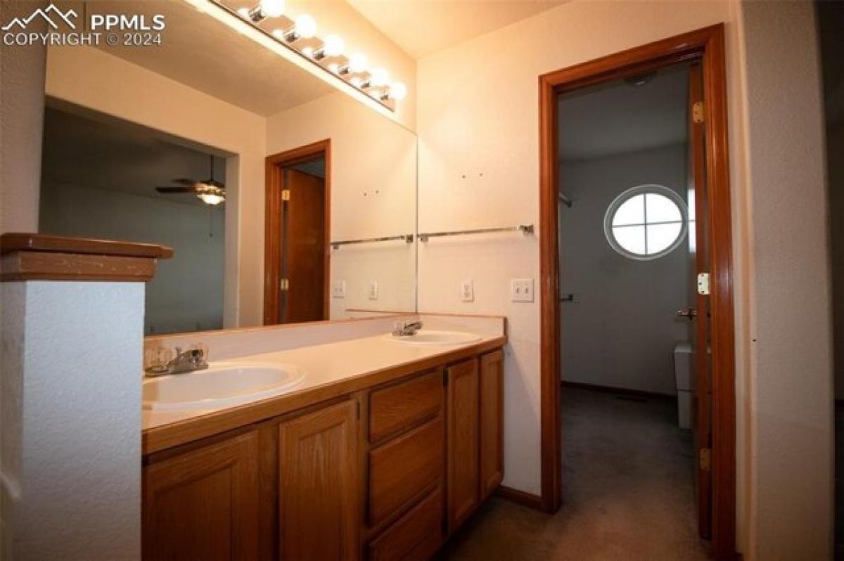 4 bedrooms House in Colorado Springs, USA No. 430188