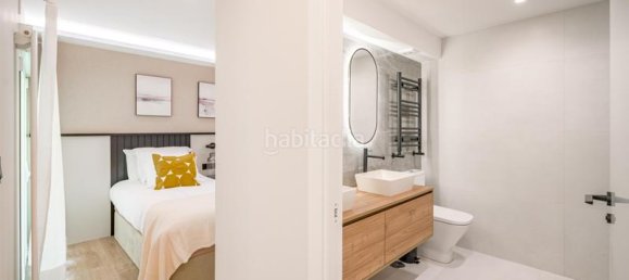 2 bedrooms Apartment in Madrid, Spain No. 126394 4