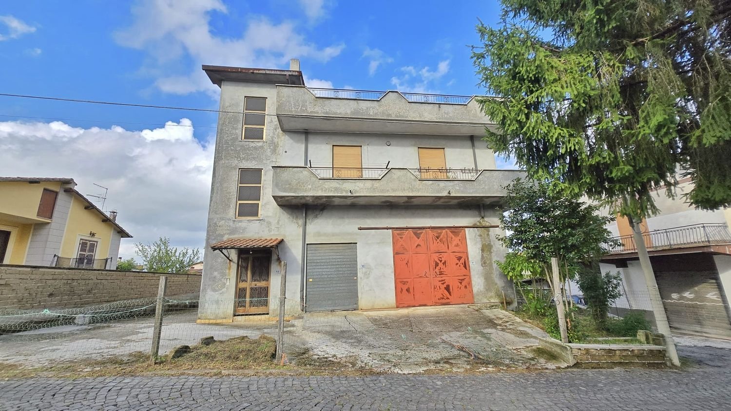 Villa de 4 dormitorios en Lariano, Italy No. 321622