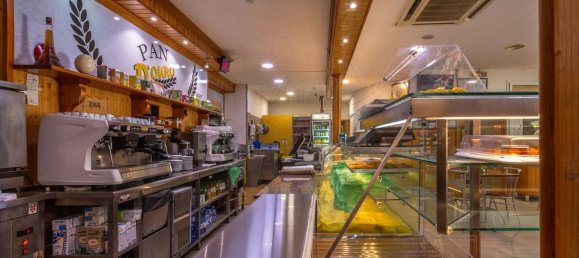 204m² Commercial property in Setubal, Portugal No. 141097 2