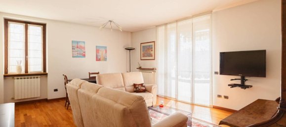 3 bedrooms Apartment in Malnate, Italy No. 209988 14