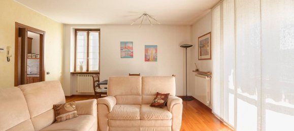 3 bedrooms Apartment in Malnate, Italy No. 209988 17