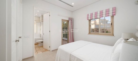 4 Schlafzimmer Haus in Almancil, Portugal, Nr. 126438 13