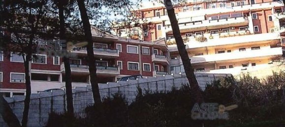 3 rooms Apartment in Rome, Italy No. 194444 31