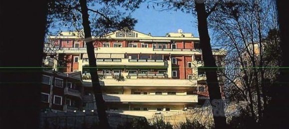 3 rooms Apartment in Rome, Italy No. 194444 24