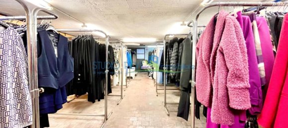 1 room Commercial property in Pieve a Nievole, Italy No. 268530 11