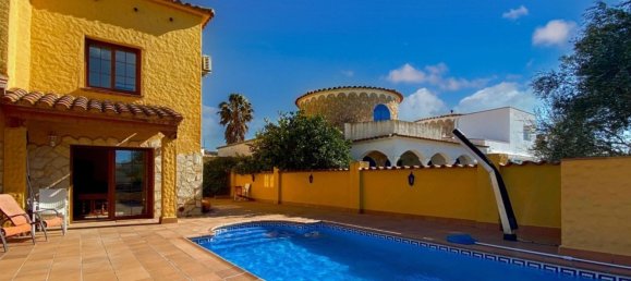 7 Schlafzimmer Haus in Empuriabrava, Spain, Nr. 77865 12