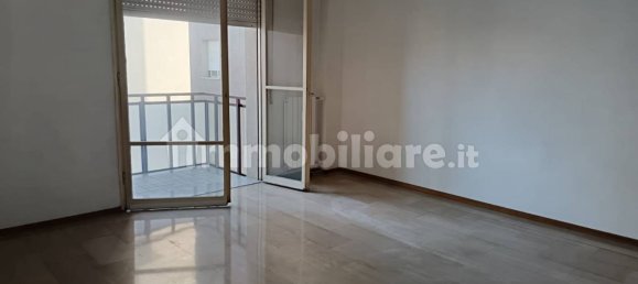 3 Schlafzimmer Wohnung in Rho, Italy, Nr. 316915 9