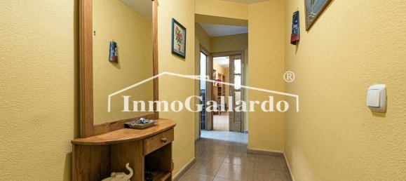 Apartamento de 2 dormitorios en Rincón de la Victoria, Spain No. 179752 3