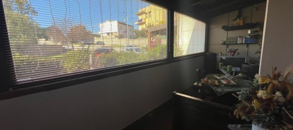 4 rooms Apartment in Catanzaro, Italy No. 131983 2