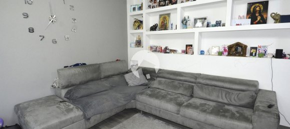 5 Schlafzimmer Wohnung in Cavriago, Italy, Nr. 312097 3