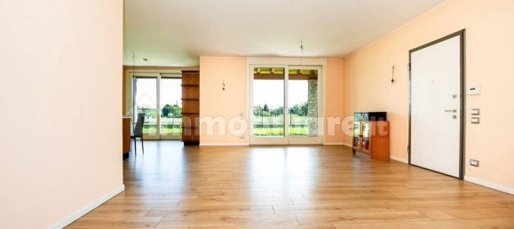 3 bedrooms Villa in Madone, Italy No. 296793 7