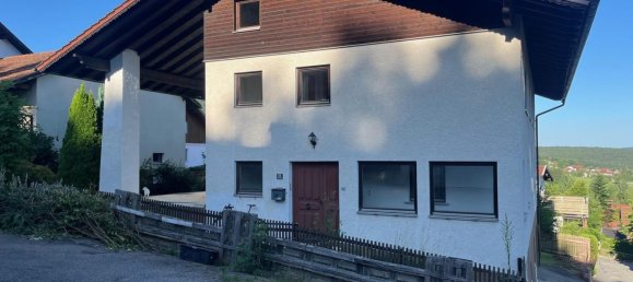 7 rooms Townhouse in Cham, Germany No. 231032 2