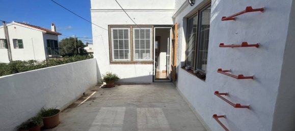 2 Schlafzimmer Wohnung in Es Castell, Spain, Nr. 5089 11