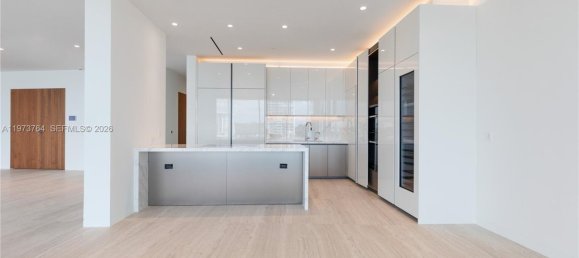 3 dormitorios propiedad comercial en venta en Miami, Miami-Dade, Florida, USA № 614552 7