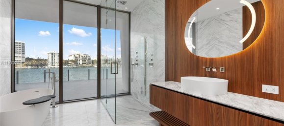 3 dormitorios propiedad comercial en venta en Miami, Miami-Dade, Florida, USA № 614552 11
