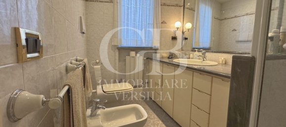 5 rooms Apartment in Camaiore, Italy No. 281585 13