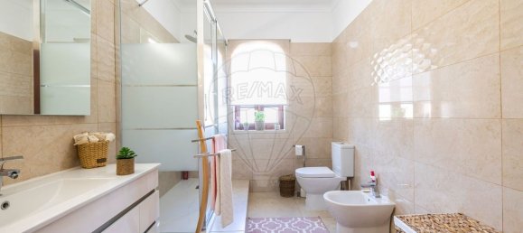 4 bedrooms House in Juncal, Portugal No. 28999 26