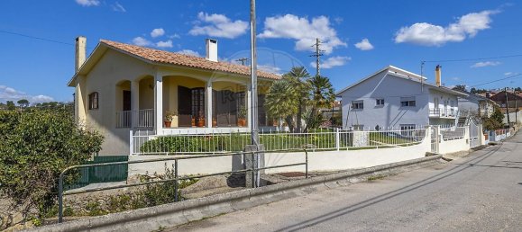 4 bedrooms House in Juncal, Portugal No. 28999 2