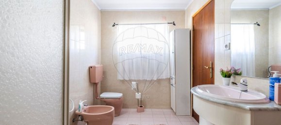 4 bedrooms House in Juncal, Portugal No. 28999 38