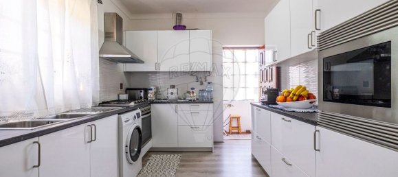 4 bedrooms House in Juncal, Portugal No. 28999 23